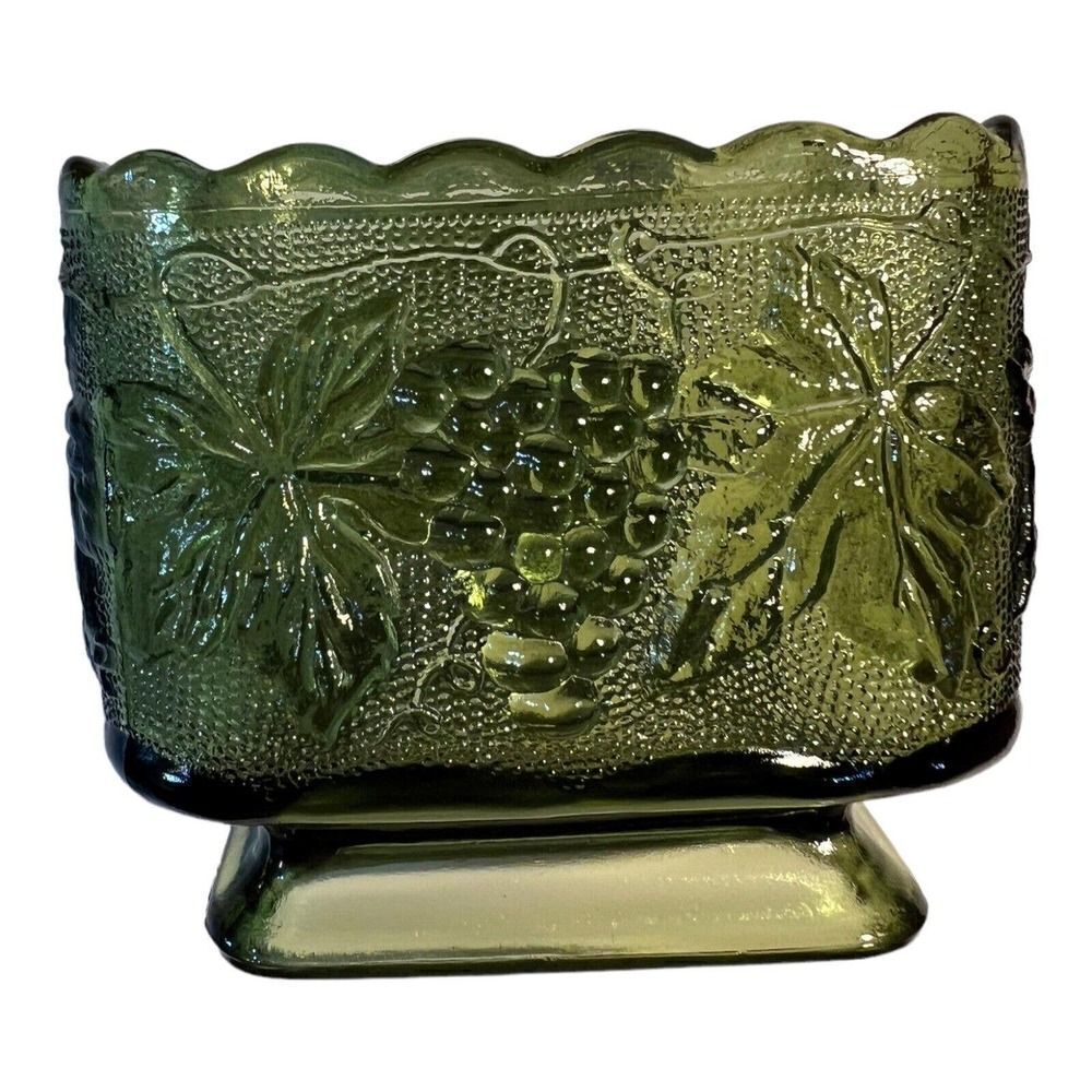 Vintage Anchor Hocking Square Green Glass Dish Bowl Grapes and Leaves